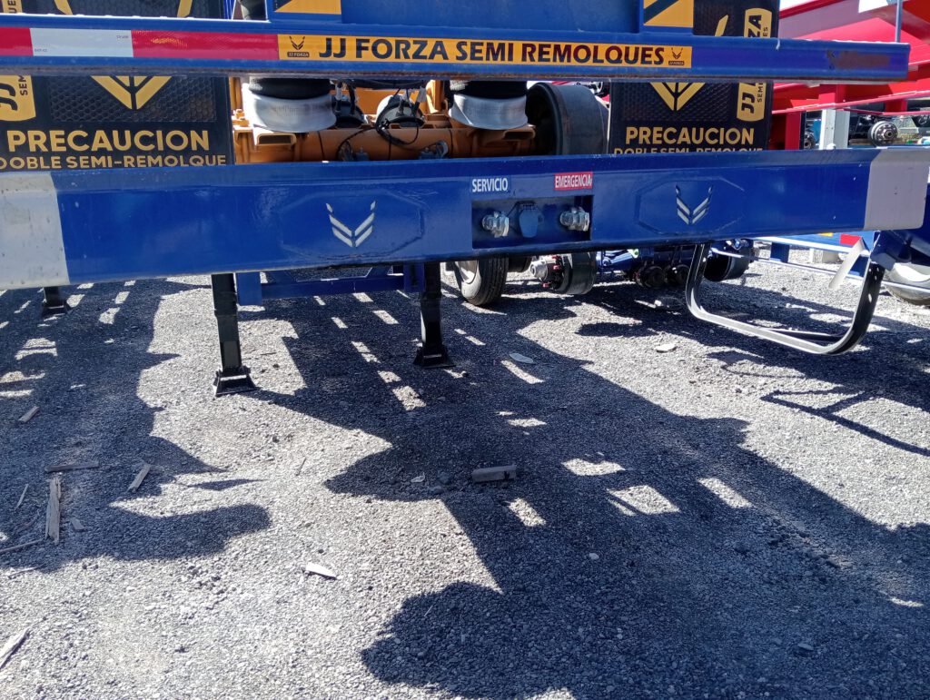 Portacontenedor 4020 JJForza 2025 — Monterrey